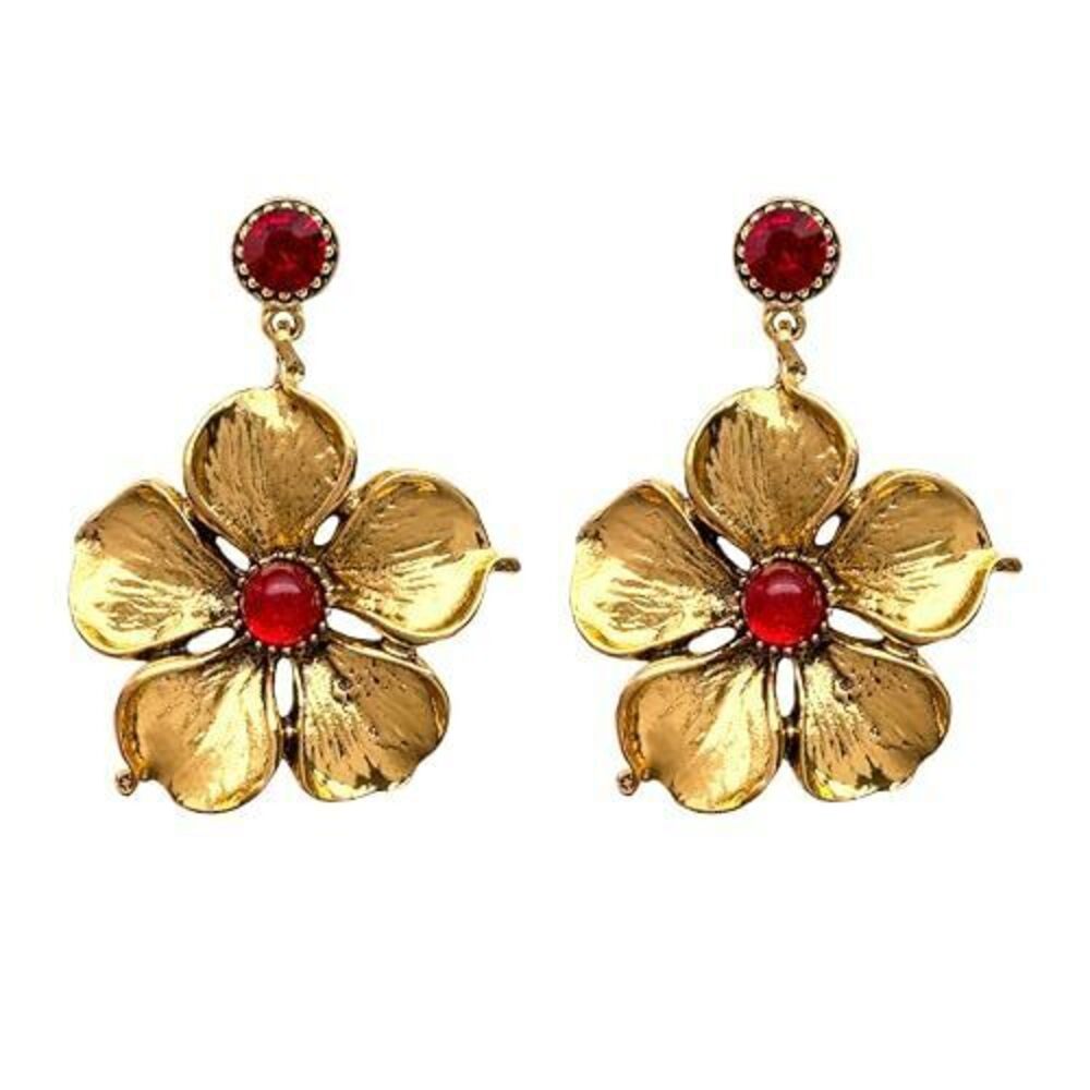 4744 Medieval Vintage Flower Earrings with Five Large Golden Petals Chic